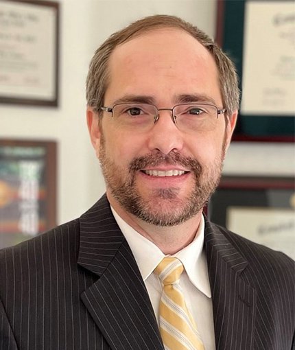 Headshot of William Morris Attorney